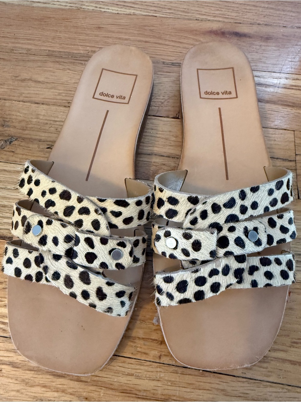 Dolce Vita Leopard Print Slide Sandals in Cream & Black